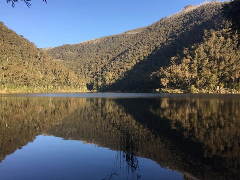 Lake Tali Karng - Hidden Lake Circuit Trail