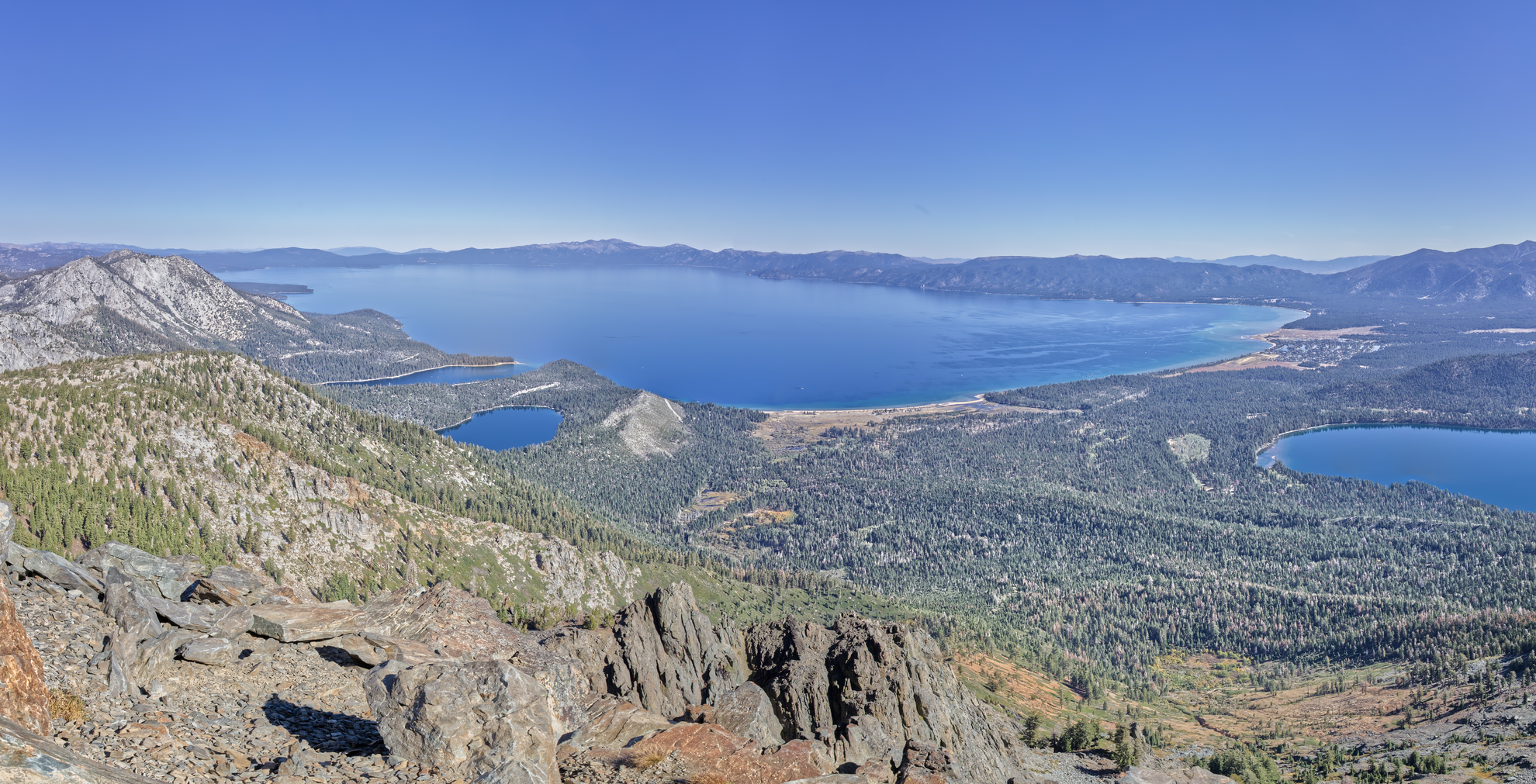 An image depicting the trail Glen Alpine, Gilmore Lake and Mount Tallac Loop Trail and its surrounding area.