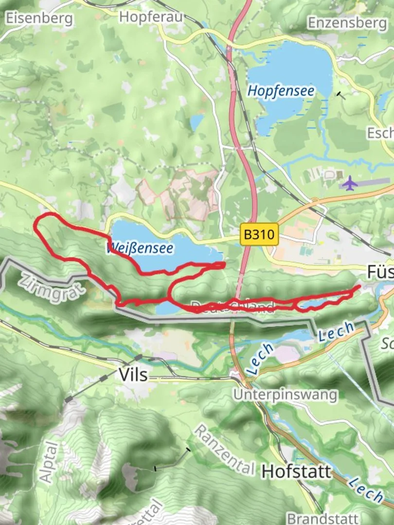 An image depicting the trail Bad Faulenbach, Alatsee, Weibensee and Burkenbichlberg Loop and its surrounding area.
