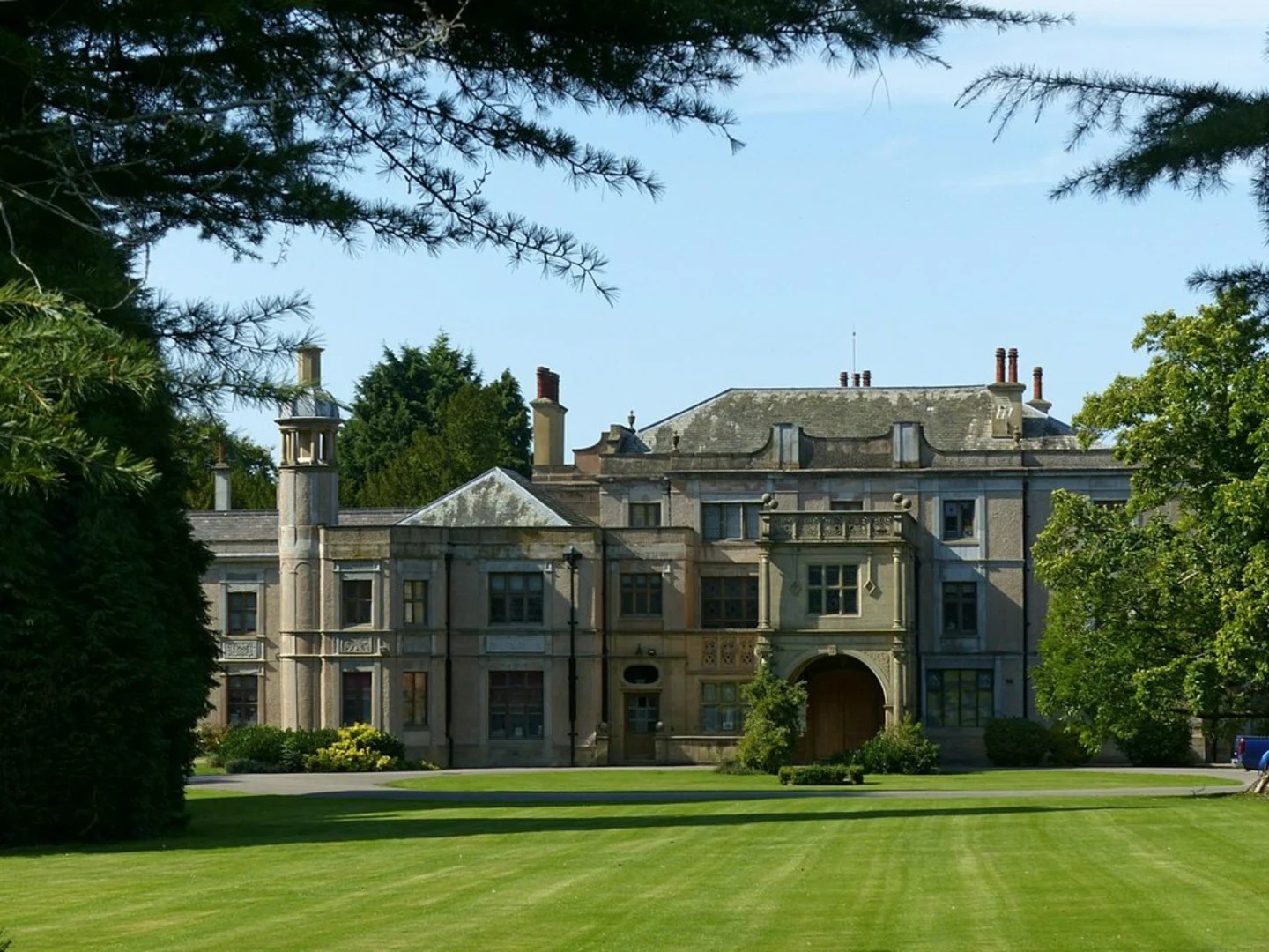 An image depicting the trail Kirklington - Maplebeck - Caunton and Winkburn and its surrounding area.