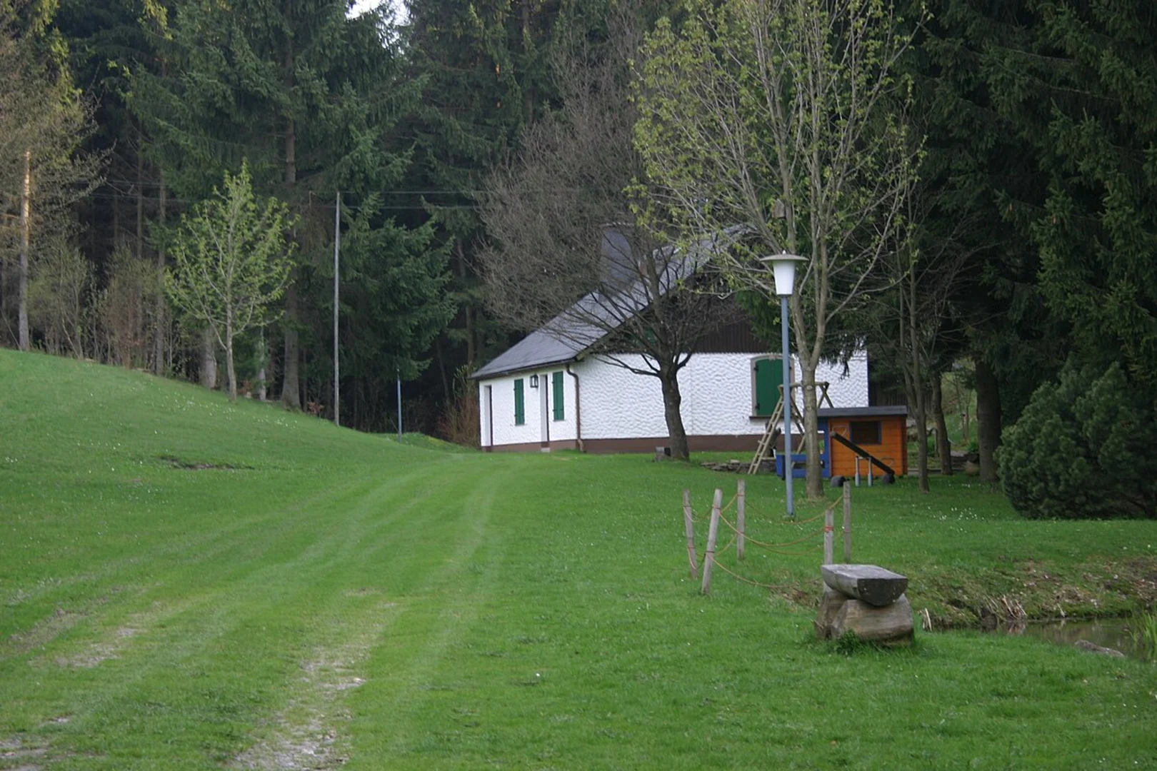 An image depicting the trail Mettenberg via Stromberg and its surrounding area.