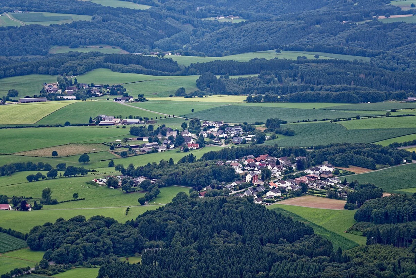 An image depicting the trail Breckerfeld nach Epscheid and its surrounding area.