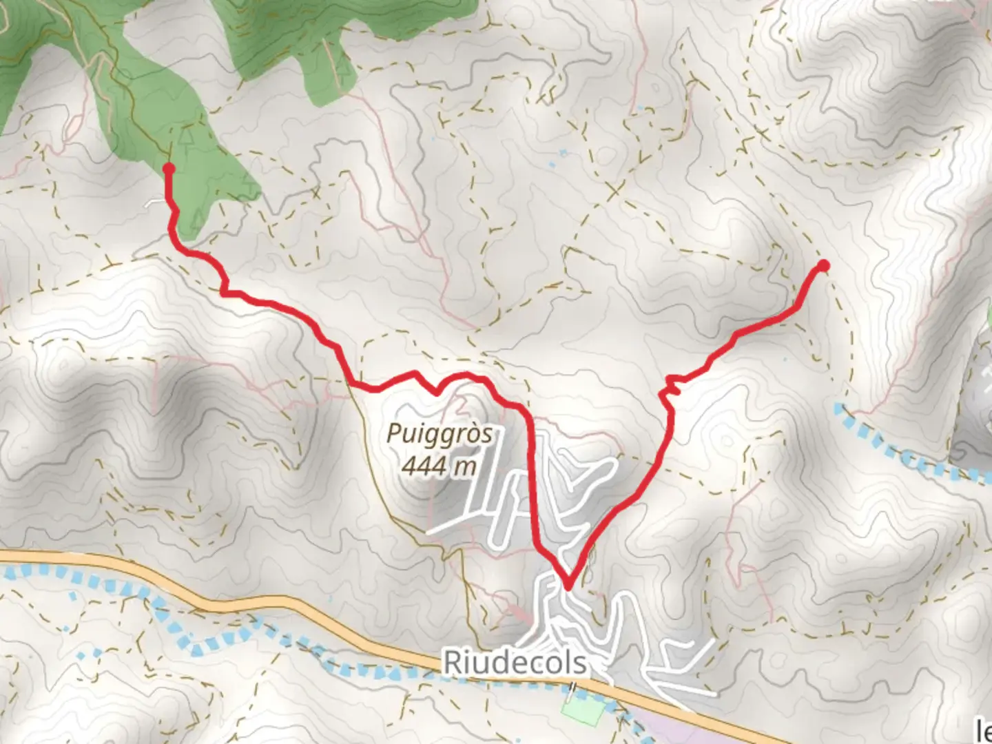 An image depicting the trail Les Borges del Camp - Riera de las Vueltas PR C 18-1 and its surrounding area.