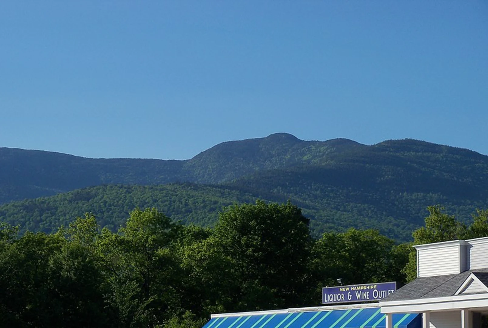 An image depicting the trail Mount Moriah Loop via Moriah Brook Trail and its surrounding area.