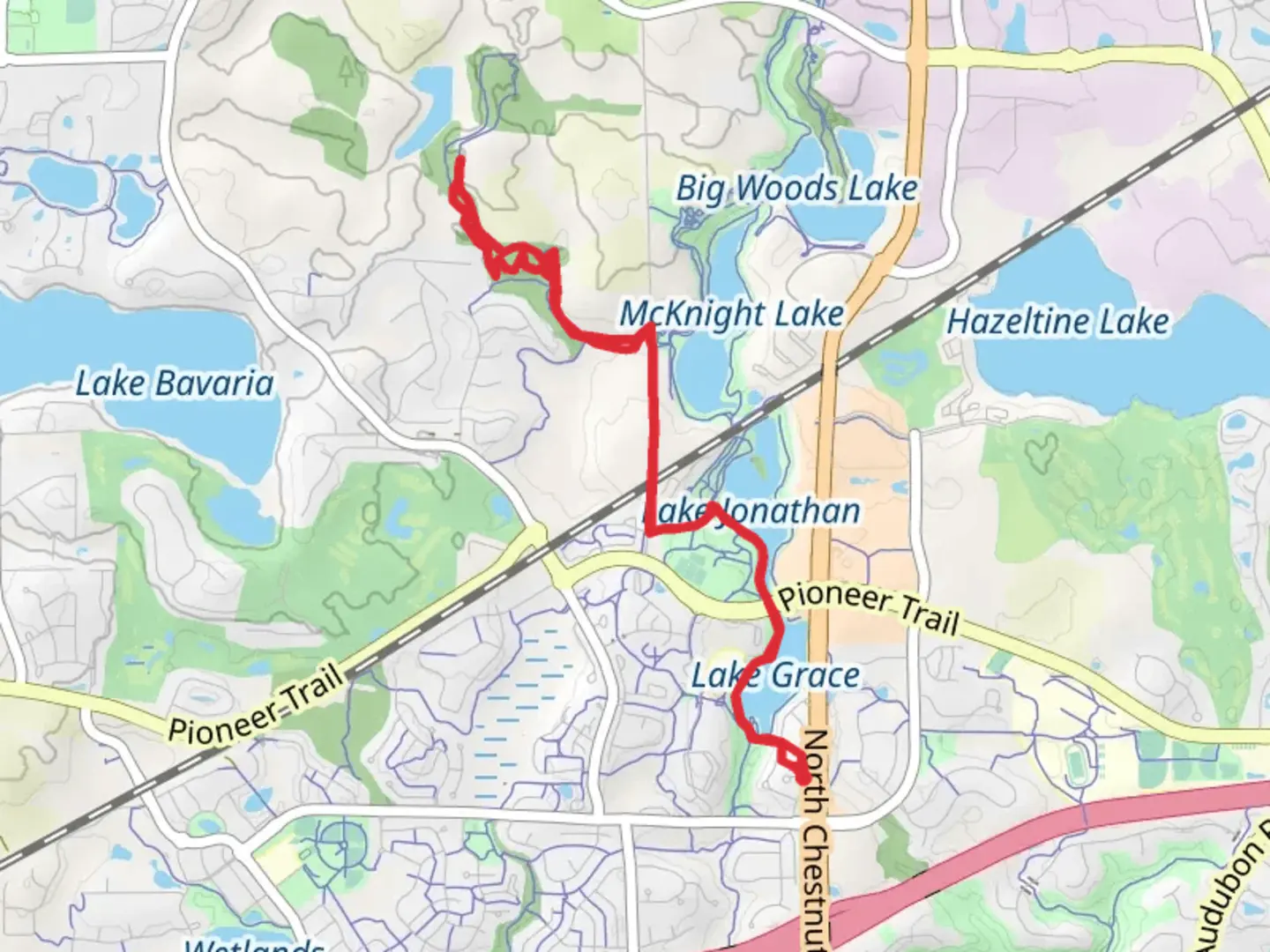 An image depicting the trail Lake Grace and McKnight Lake via Skull Loop and its surrounding area.