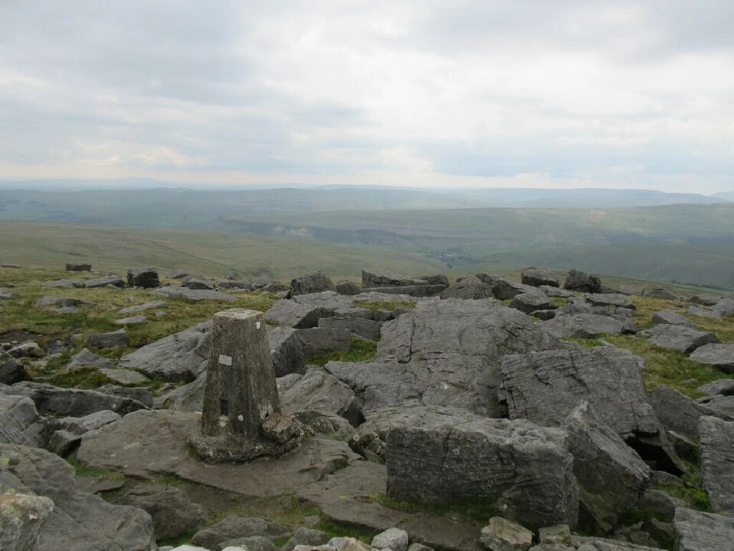 An image depicting the trail Great Whernside Walk and its surrounding area.