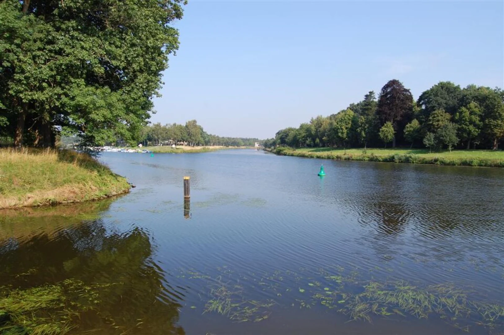 An image depicting the trail Nordhorn Loop via Ems Vechte Kanal and its surrounding area.
