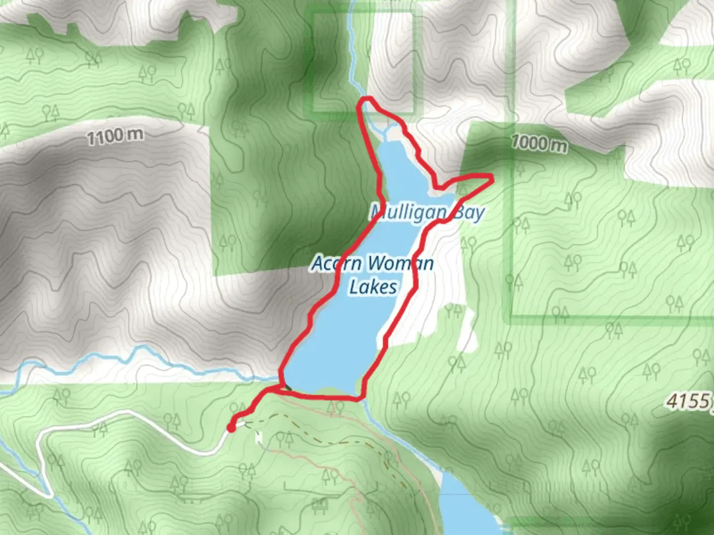 An image depicting the trail Acorn Woman Lakes Loop and its surrounding area.