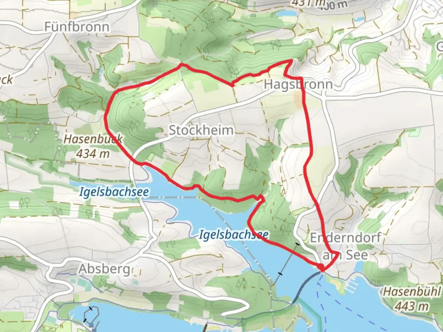 An image depicting the trail Igelsbachsee 16 Loop and its surrounding area.