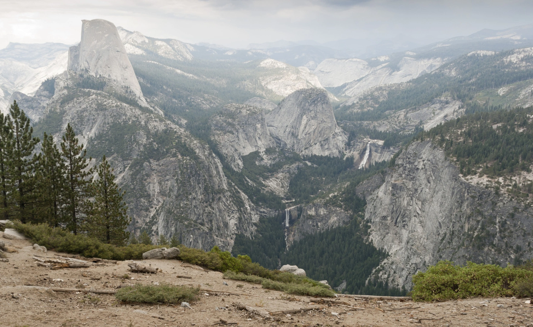 An image depicting the trail Mono Meadow Trail and its surrounding area.