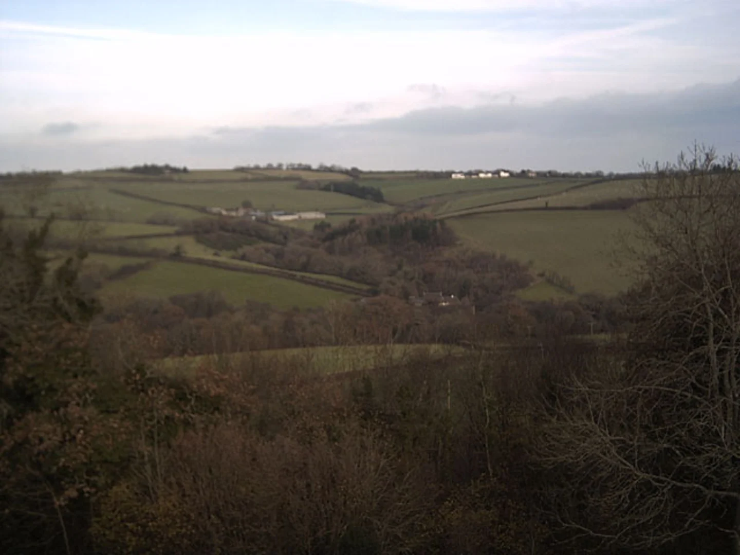 An image depicting the trail Drewsteignton to Morchard Bishop Walk and its surrounding area.