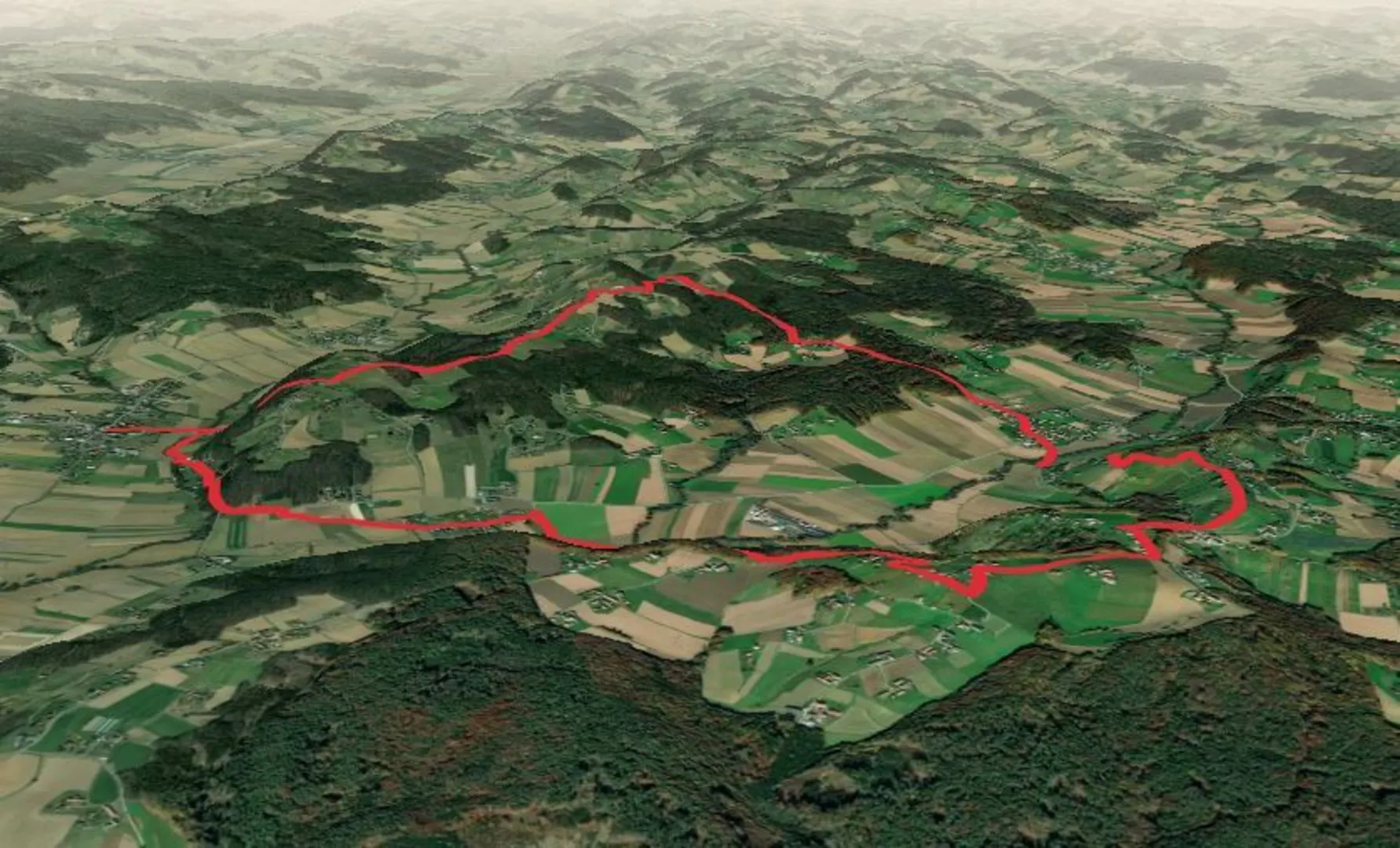 An image depicting the trail Prof Fred Strohmaier Path and its surrounding area.
