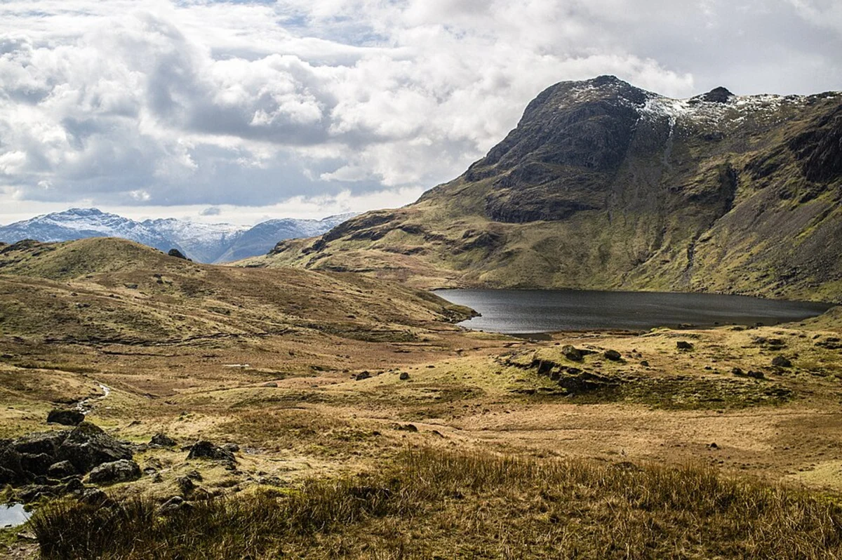 Pike of Stickle, Thunacar Knott, High Raise, Sergeant Man and Stickle Tarn Loop
