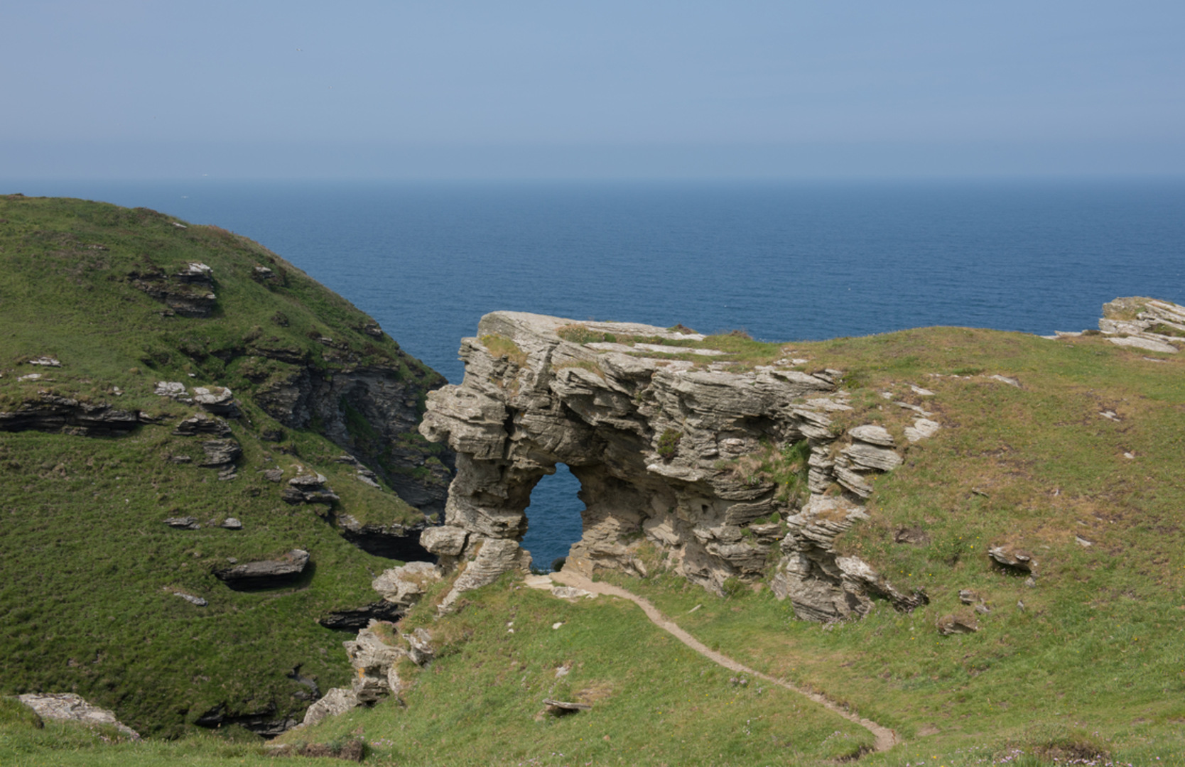 An image depicting the trail Rocky Valley Trail and its surrounding area.