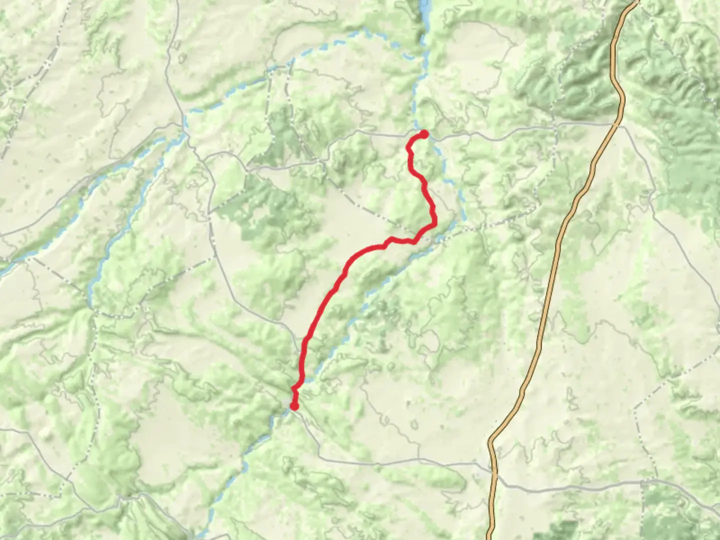 An image depicting the trail Blesa-Moneva PR TE 250 and its surrounding area.