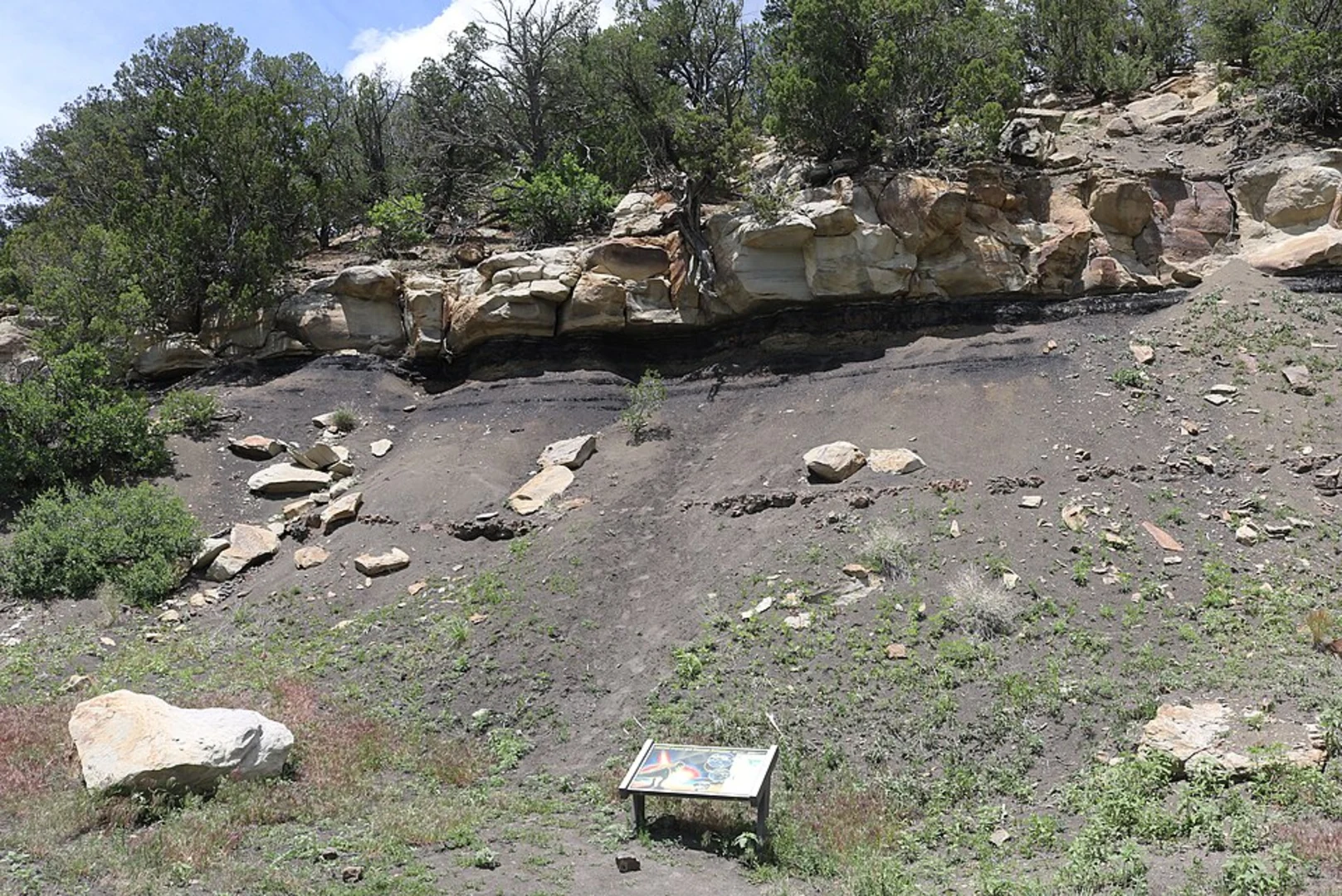 An image depicting the trail Trinidad Lake - Levsa Nature via Reilly Canyon Trail and its surrounding area.