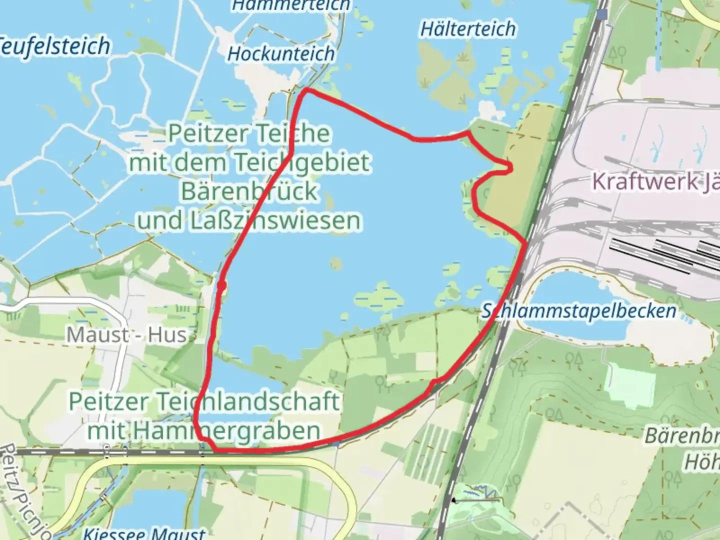 An image depicting the trail Rundwanderweg Neuendorfer Teich and its surrounding area.