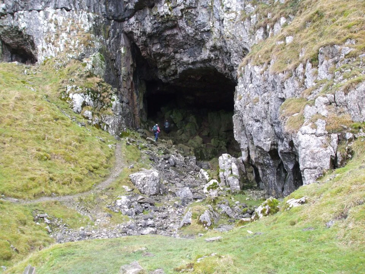 Dead Man's, Jubilee and Victoria Cave Loop - Settle