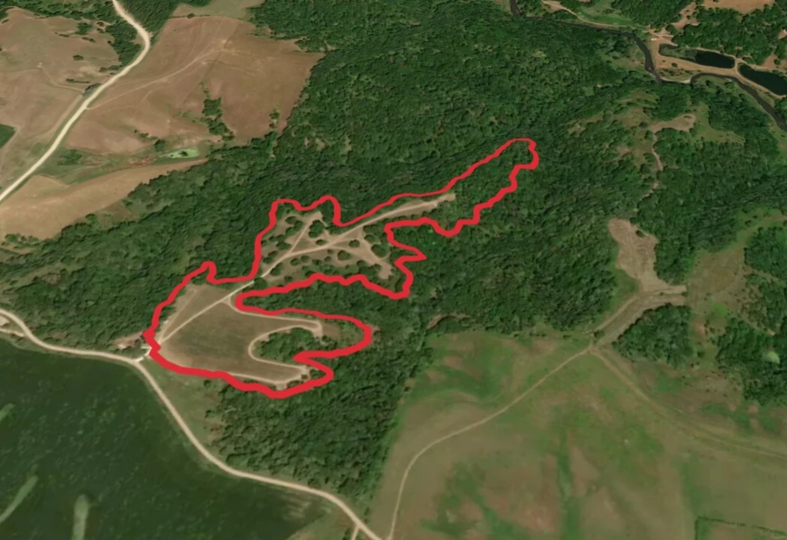 An image depicting the trail Little Dipper Loop Trail and its surrounding area.