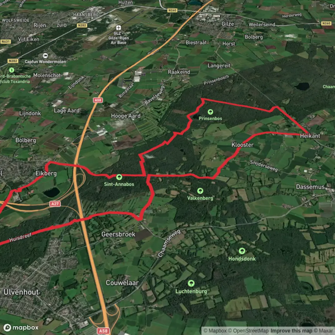 An image depicting the trail Ulvenhoutse Bos, Gilze Weg and Grote Slingerdreef Loop and its surrounding area.