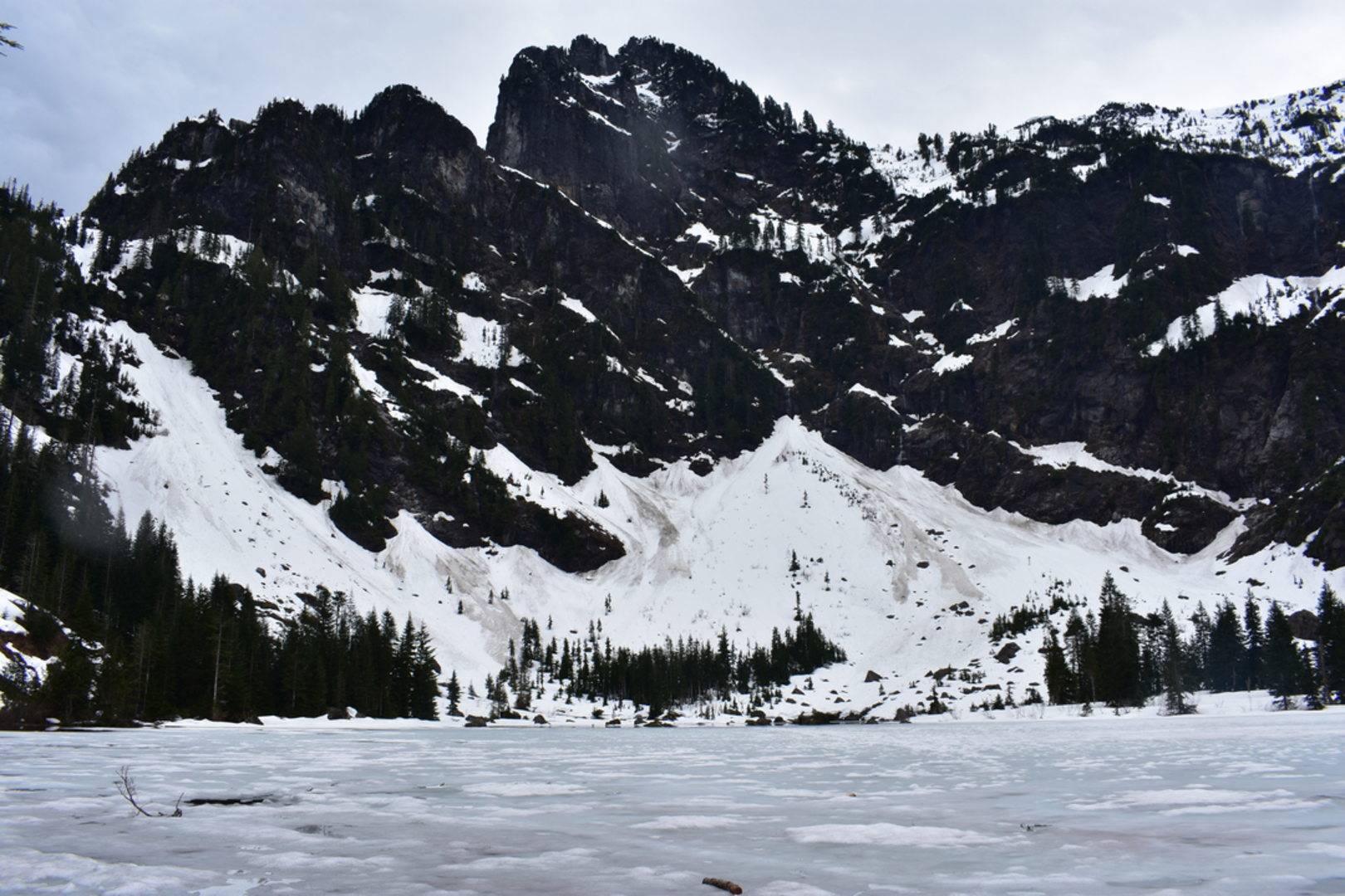 An image depicting the trail Heather Lake Trail and its surrounding area.