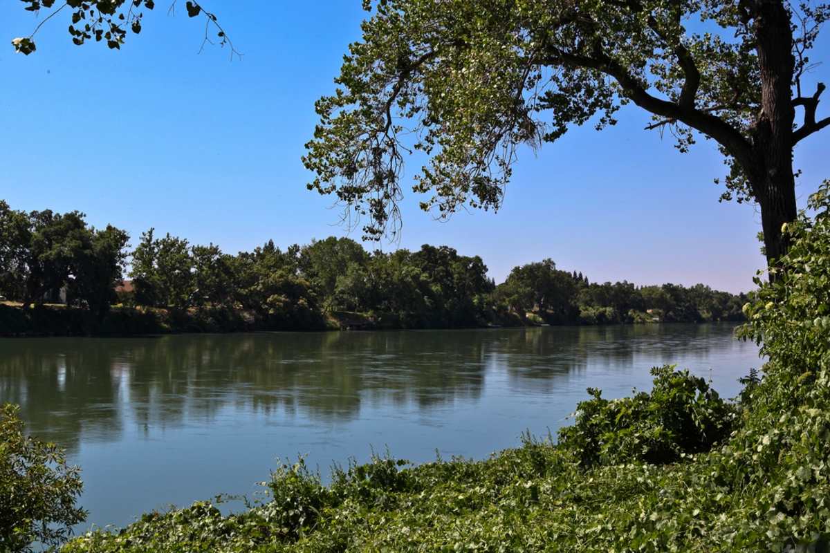 Red Bluff Nature Trail