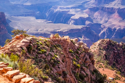 An image depicting the trail Bright Angel Trail and its surrounding area.