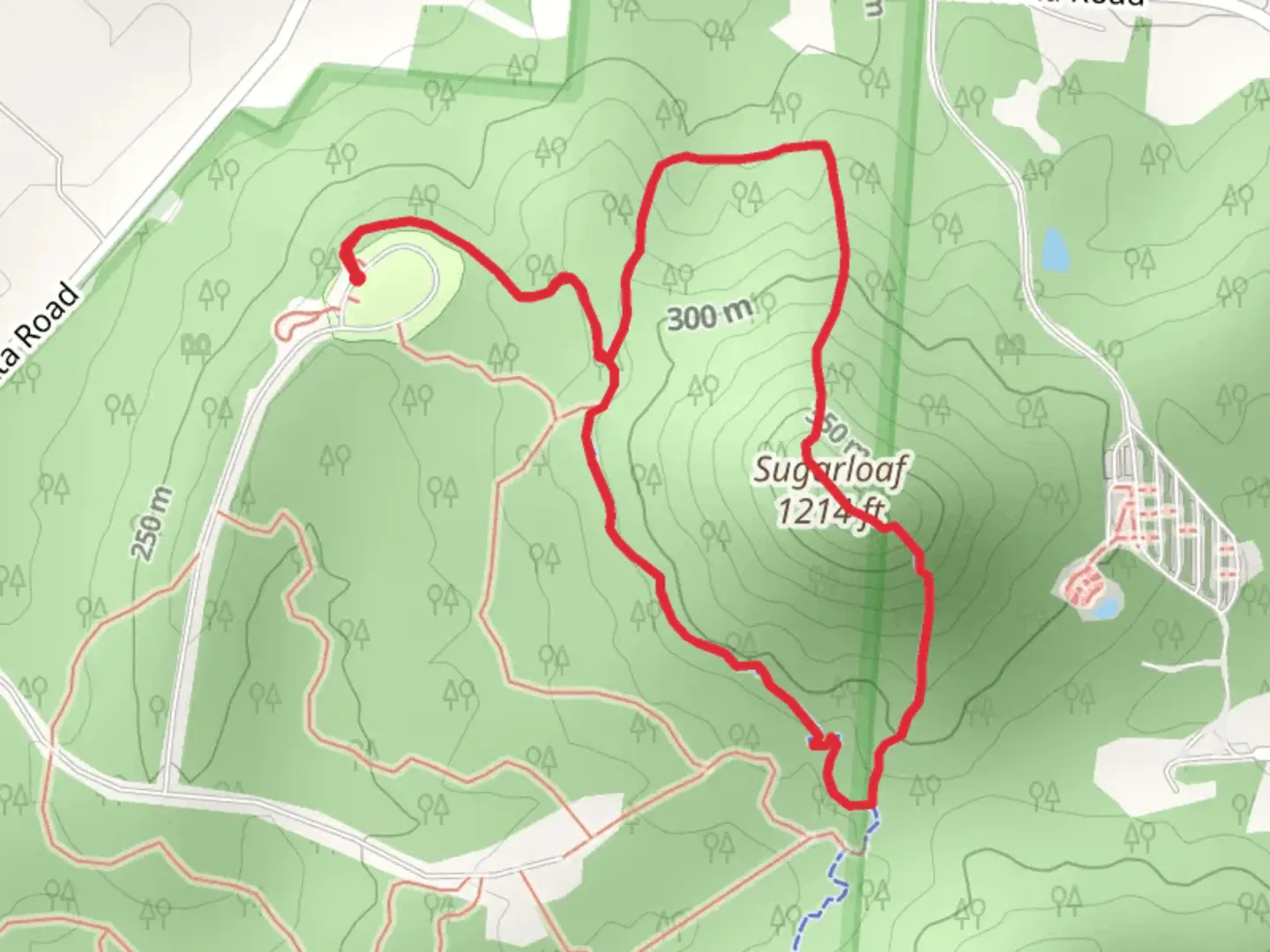 An image depicting the trail Sugarloaf Mountain Loop Trail and its surrounding area.