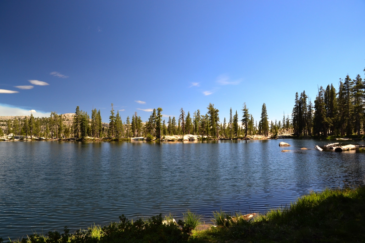 Pinecrest Lake and Pinecrest Peak Loop Trail