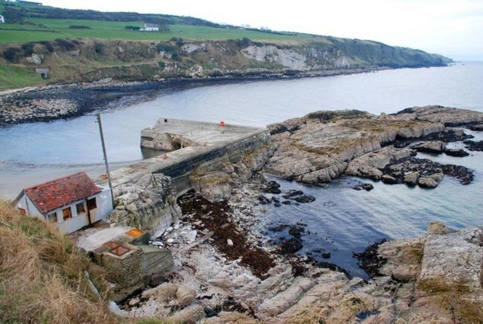 An image depicting the trail Portmuck and its surrounding area.