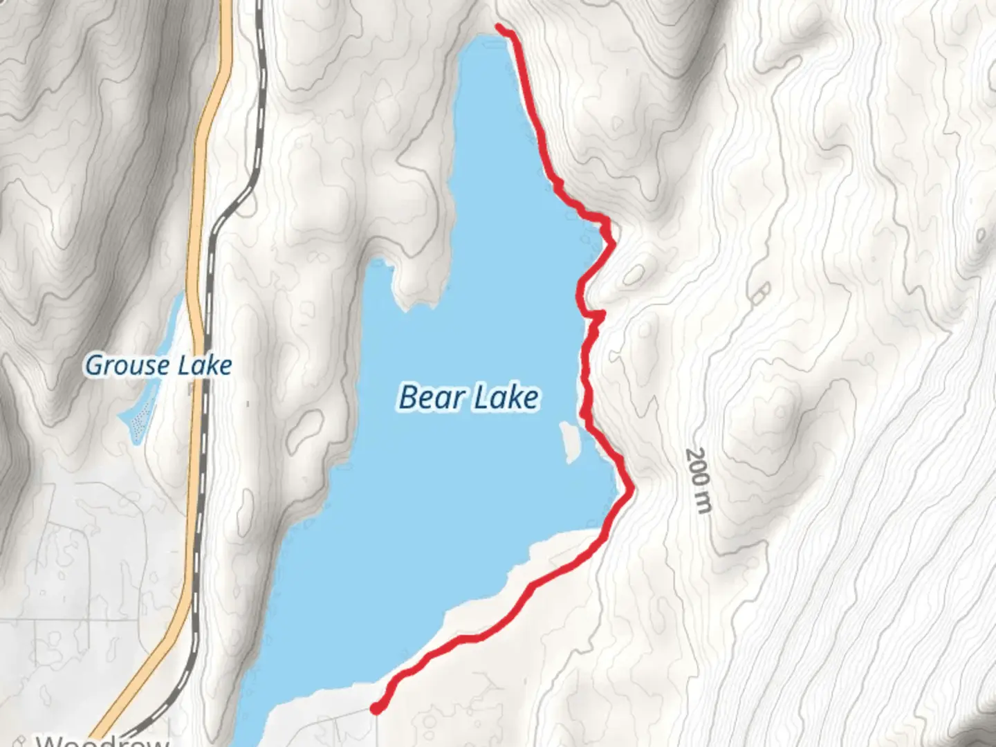 An image depicting the trail Bear Lake East Shore Trail and its surrounding area.