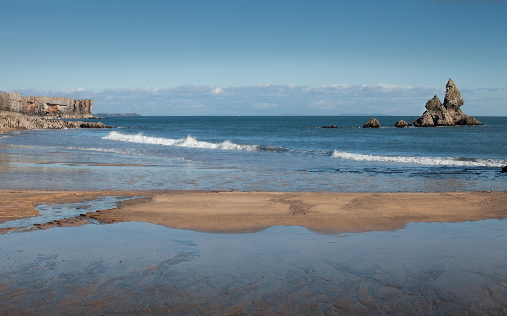 An image depicting the trail Broad Haven and its surrounding area.