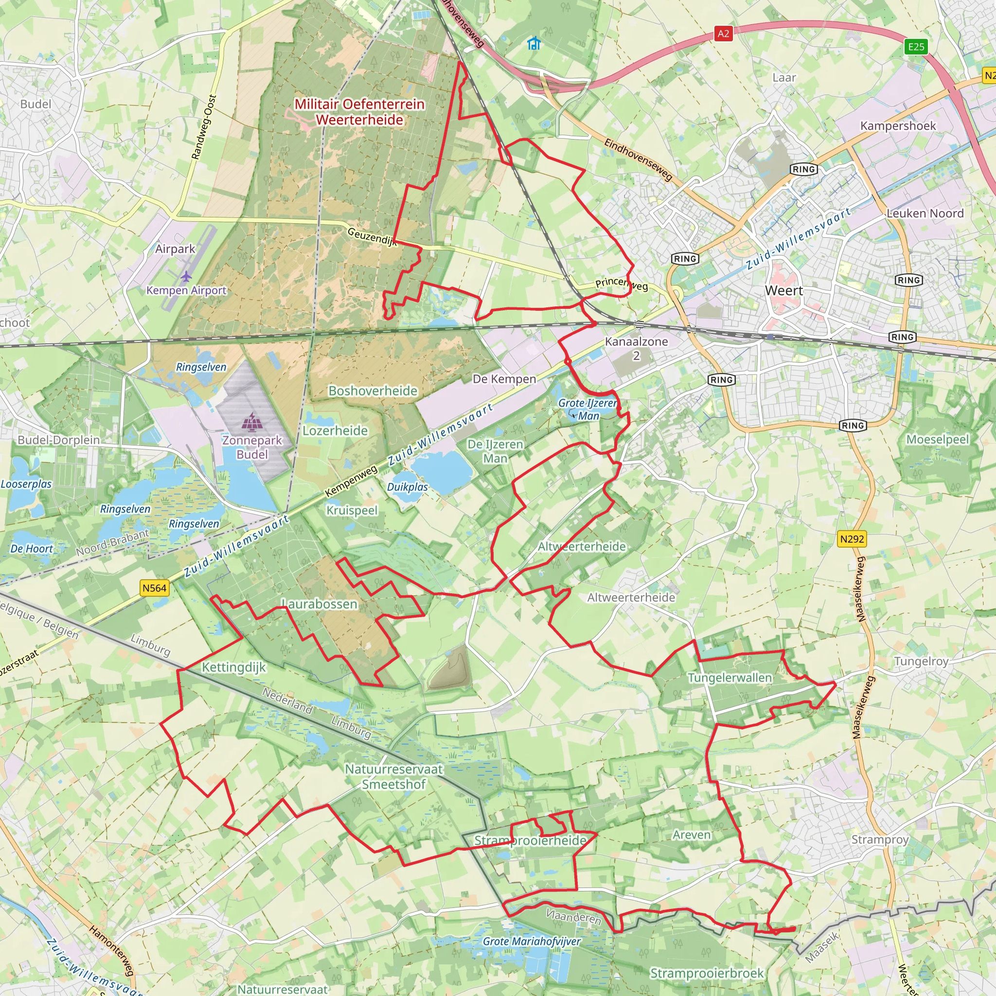 Grote Ijzeren Man, Tungelerwallen, Stramprooise Heide and Kruispeel en Achterbroek Knot mobile static map