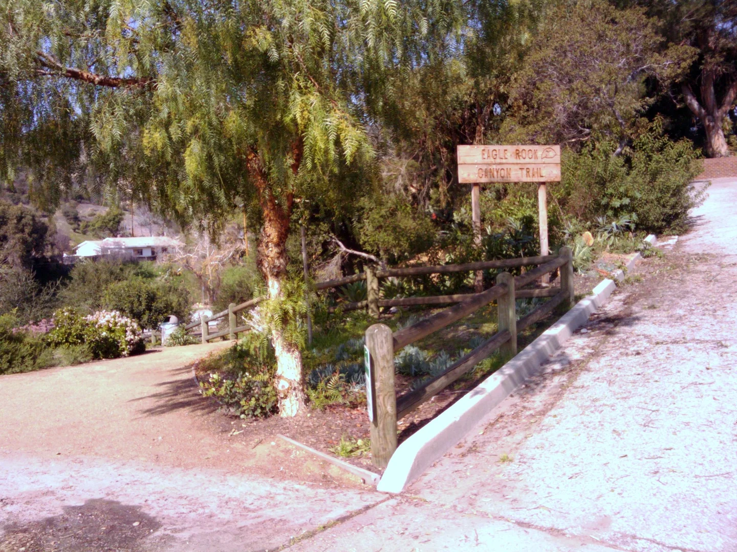 An image depicting the trail Eagle Rock Canyon Trail and its surrounding area.