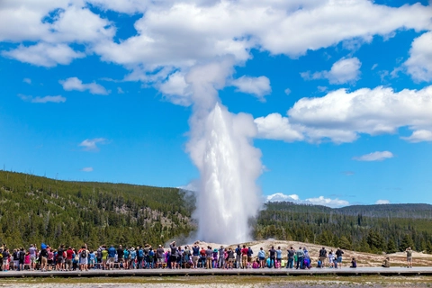 An image depicting the trail Howard Eaton Trail - Old Faithful Area and its surrounding area.