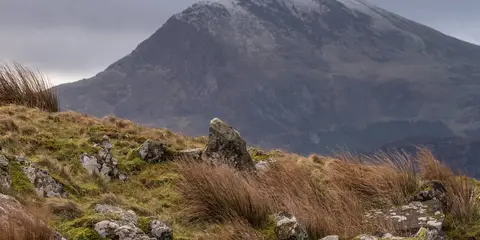 An image depicting the trail Moel Hebog - Moel yr Ogof and Moel Lefn from Beddgelert and its surrounding area.
