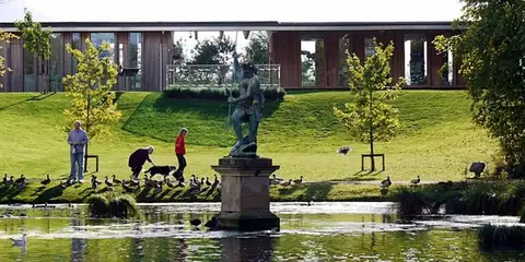 An image depicting the trail Huthwaite - Brierly Forest Park and Hardwick Hall Country Park and its surrounding area.