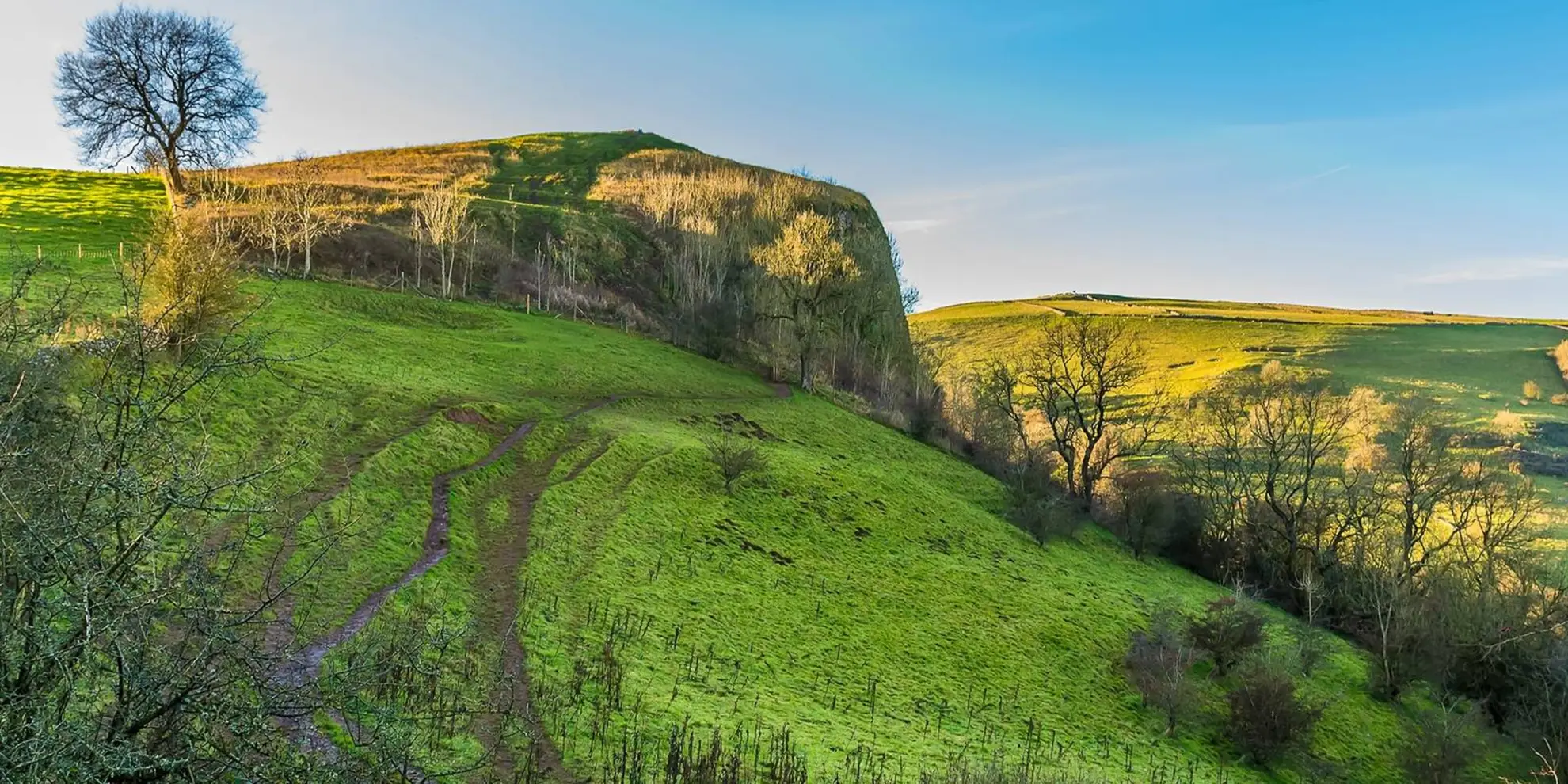 An image depicting the trail The Manifold Valley and Wetton Hill and its surrounding area.