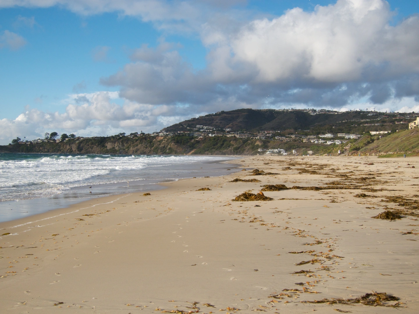An image depicting the trail Salt Creek Beach Pedestrian Path and Salt Creek Trail and its surrounding area.