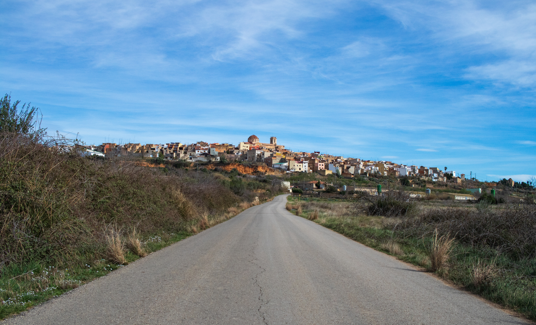 An image depicting the trail Route of the Riu Cérvol and its Mills PR CV 295 and its surrounding area.