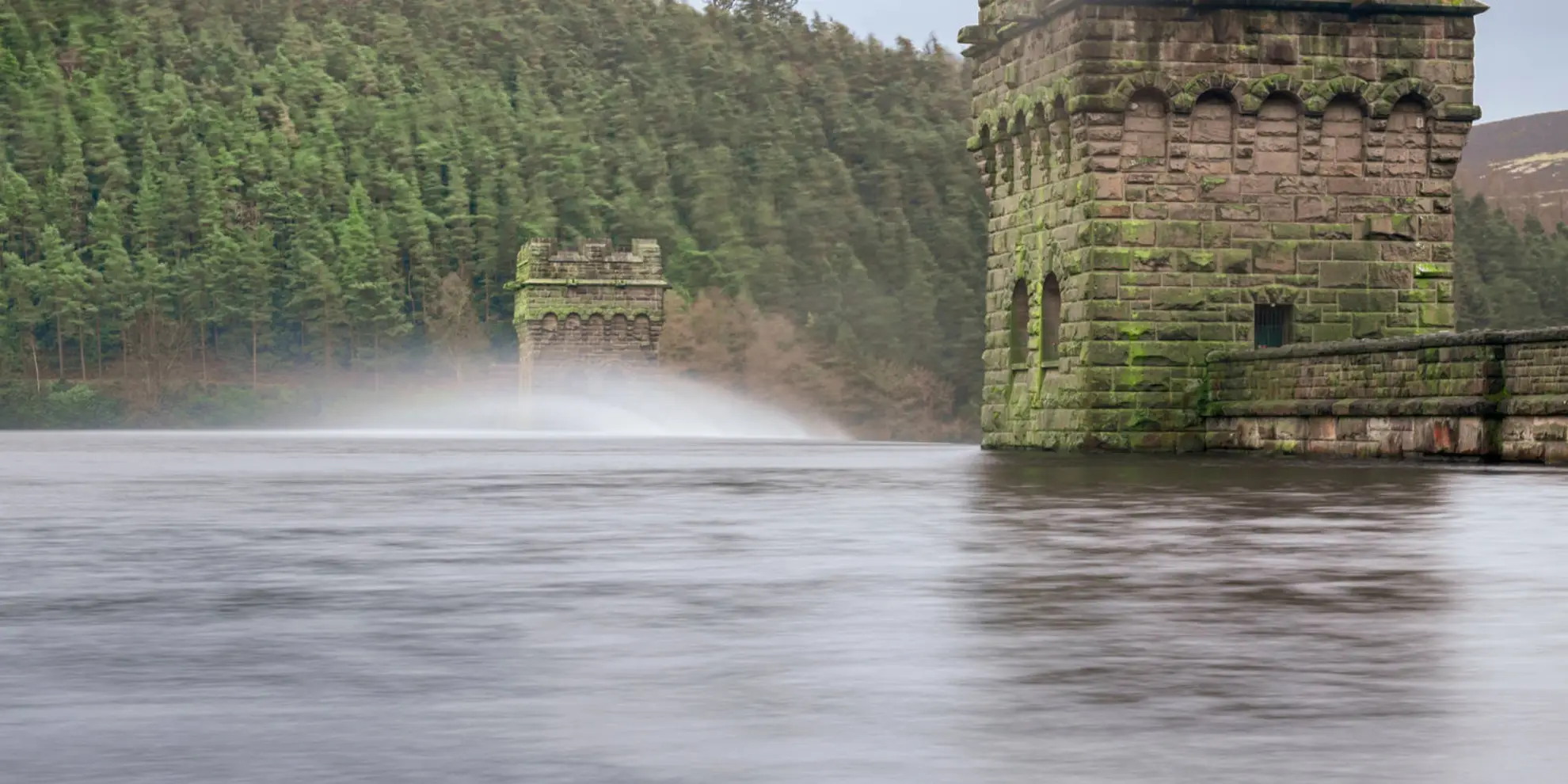 An image depicting the trail Bleaklow Stones from King's Tree - Derwent Valley and its surrounding area.