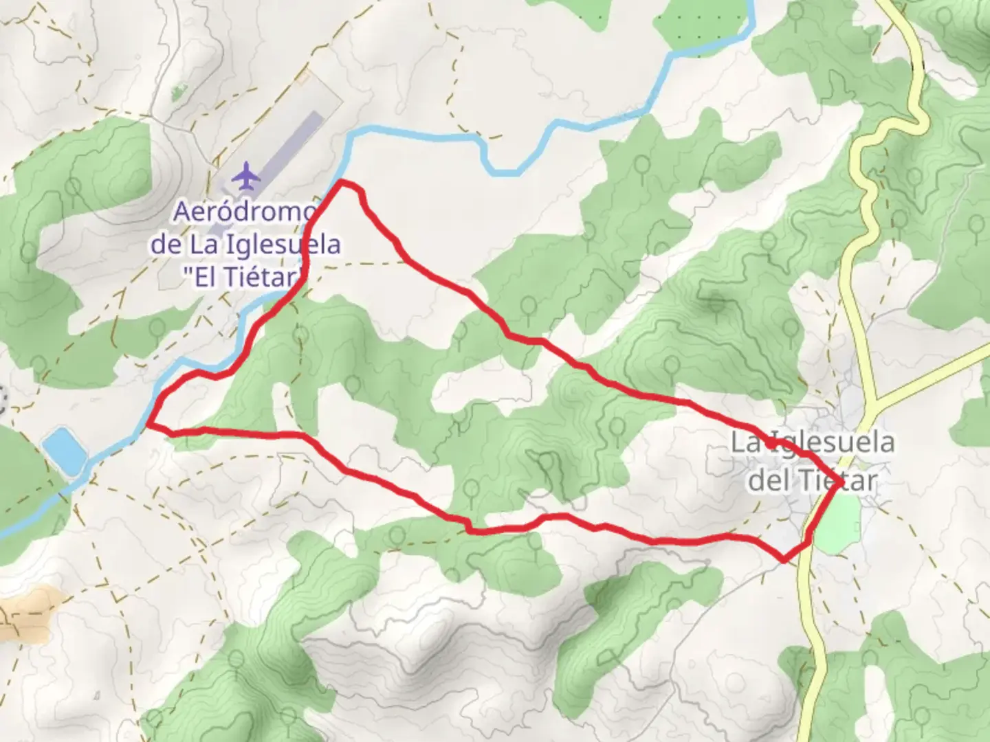 An image depicting the trail Tietar river route PR TO 20 and its surrounding area.