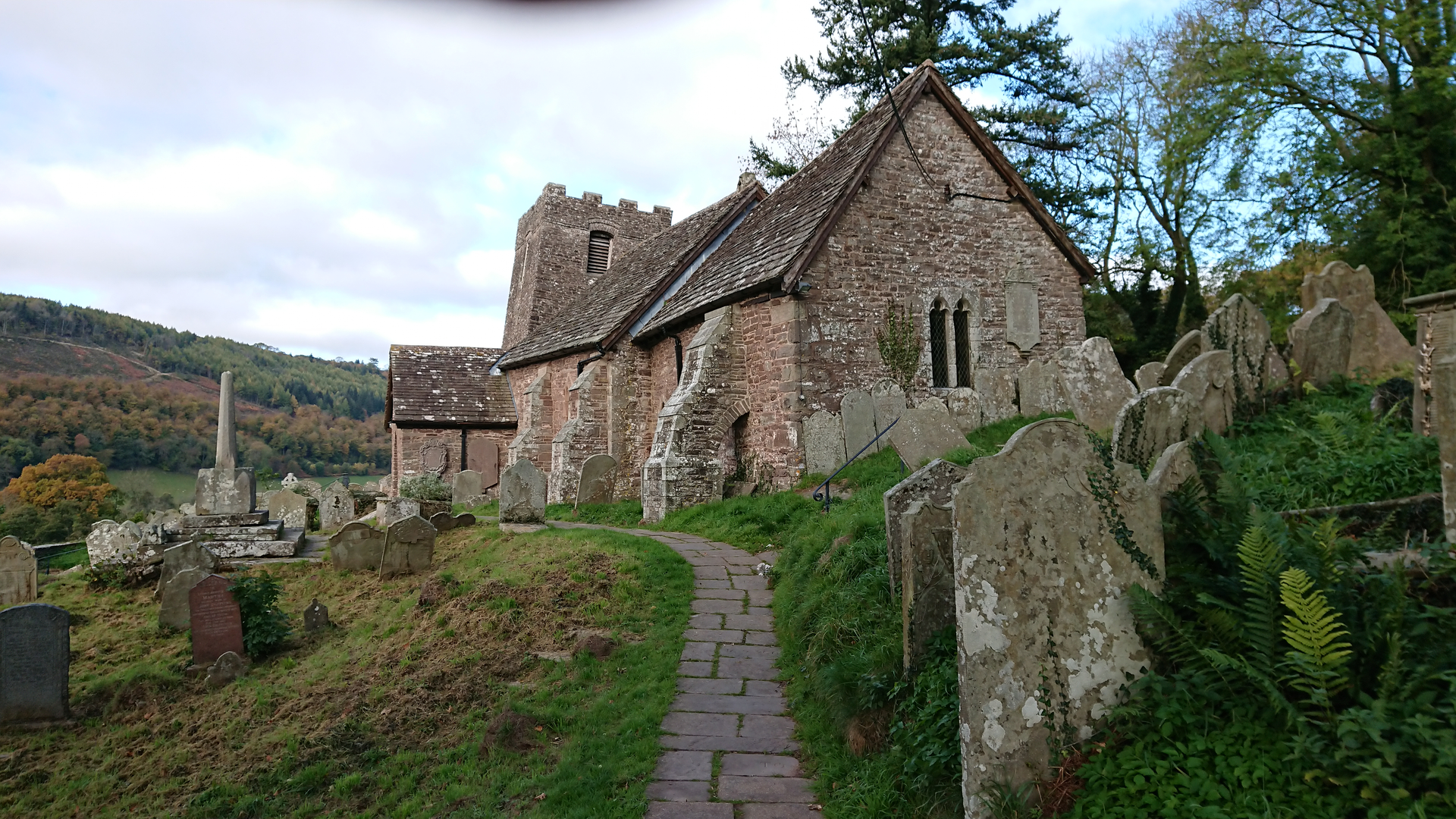 An image depicting the trail Fforest Coal Pit - Partrishow and Cwmyoy and its surrounding area.