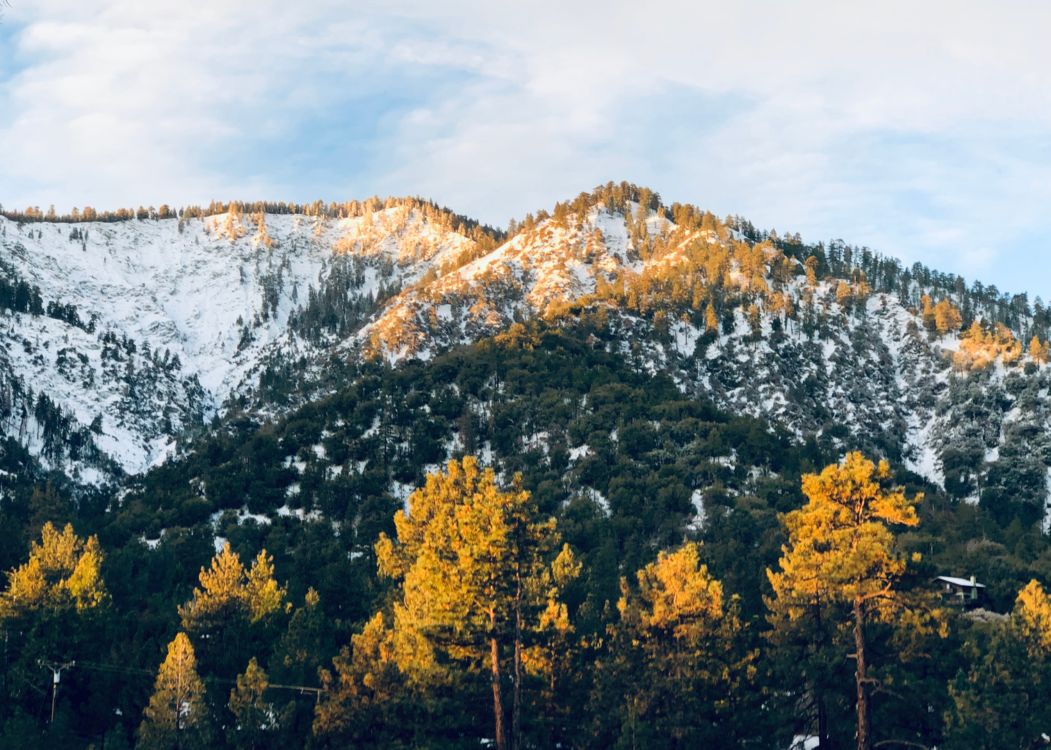 An image depicting the trail Wright Mountain to Inspiration Point via Pacific Crest Trail and its surrounding area.