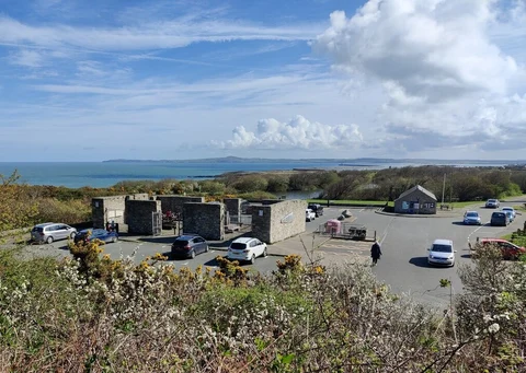 An image depicting the trail Breakwater Country Park Loop and its surrounding area.