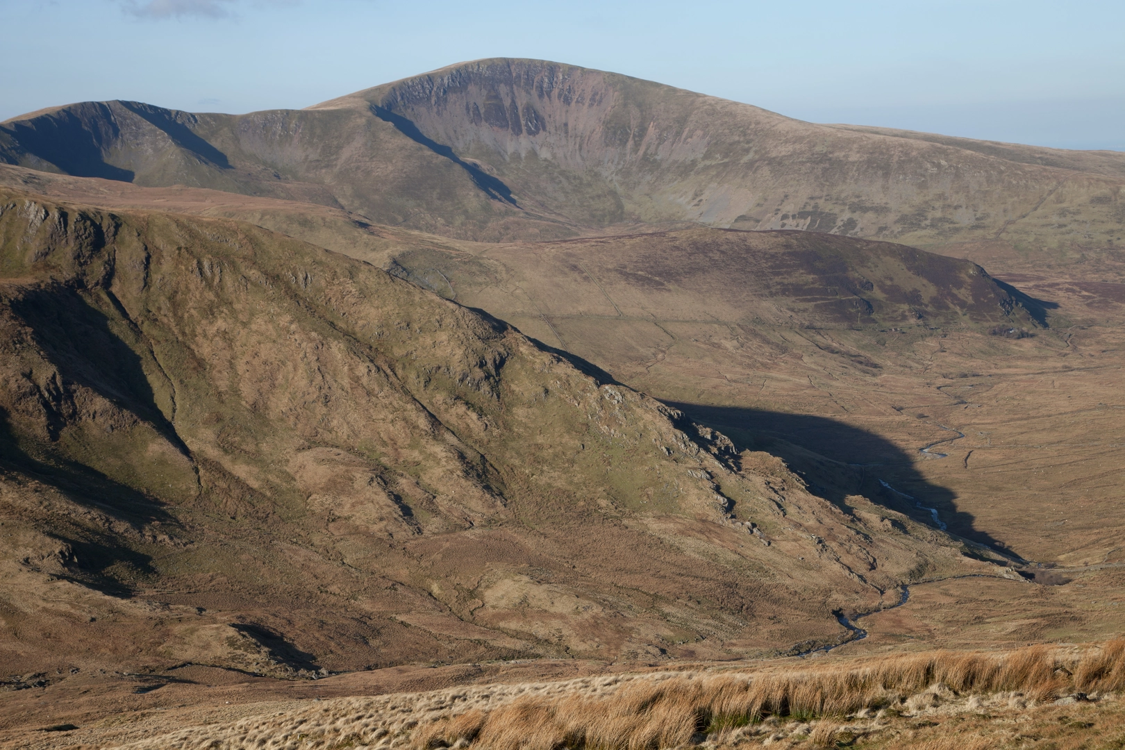 An image depicting the trail Moel Eilio from Llanberis and its surrounding area.