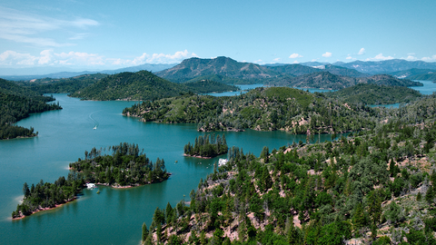 An image depicting the trail Dekkas Trail and its surrounding area.