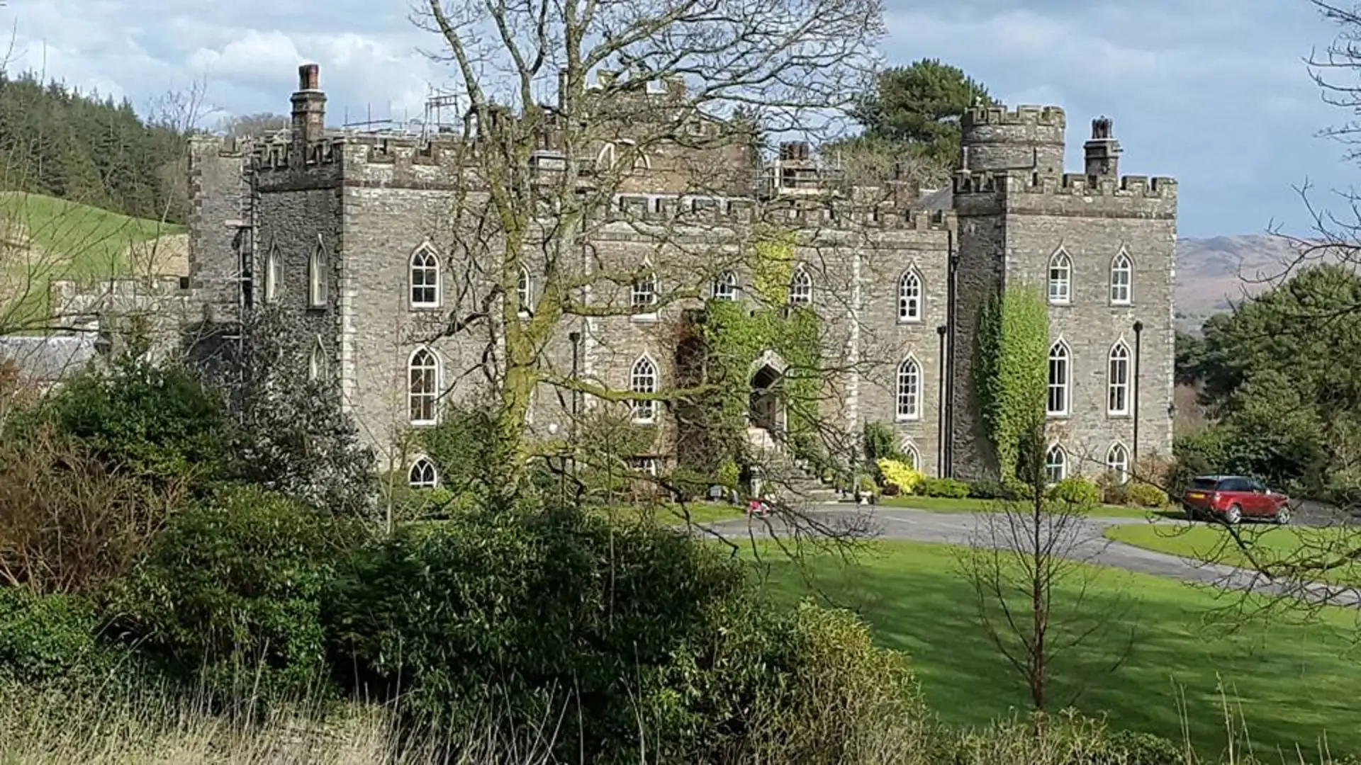 An image depicting the trail Broughton-in-Furness to Broughton Mills Loop and its surrounding area.