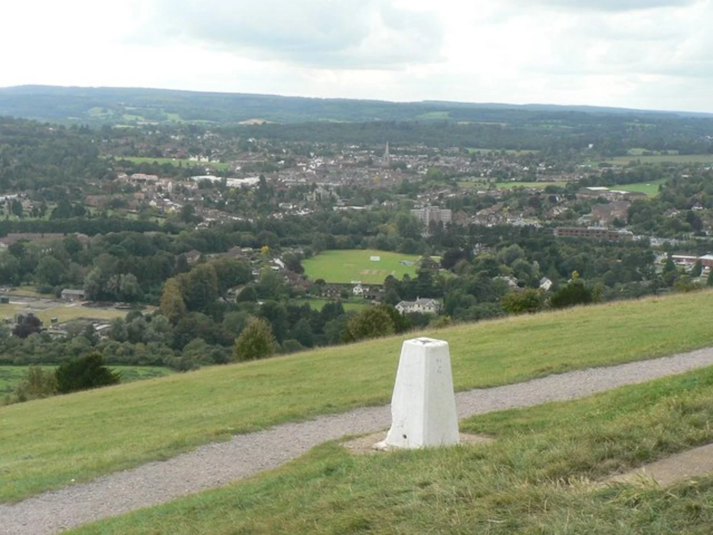 An image depicting the trail Westhumble Loop via Box Hill Fort and its surrounding area.
