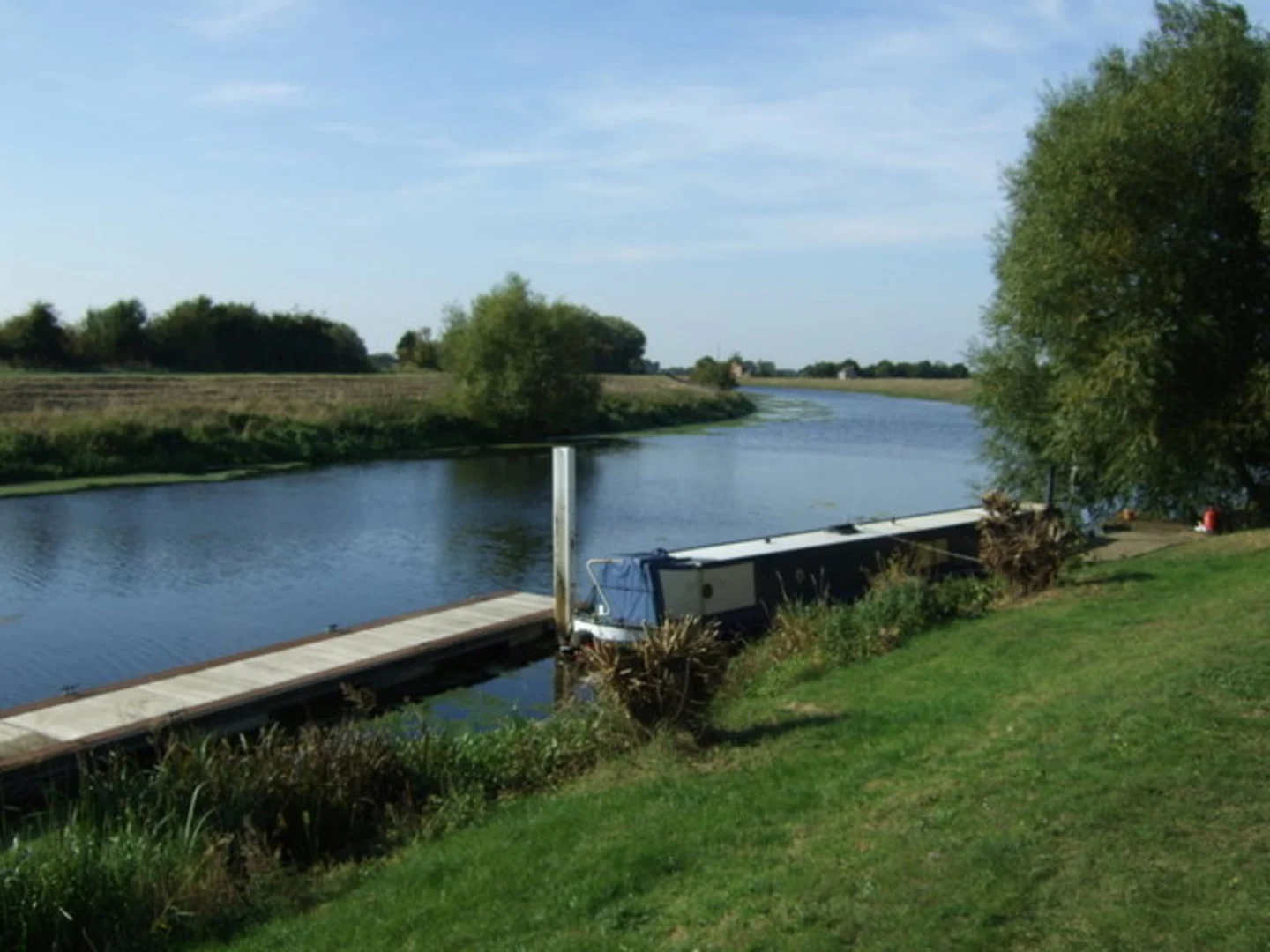 An image depicting the trail Tattershall Bridge to Dogdyke Walk and its surrounding area.